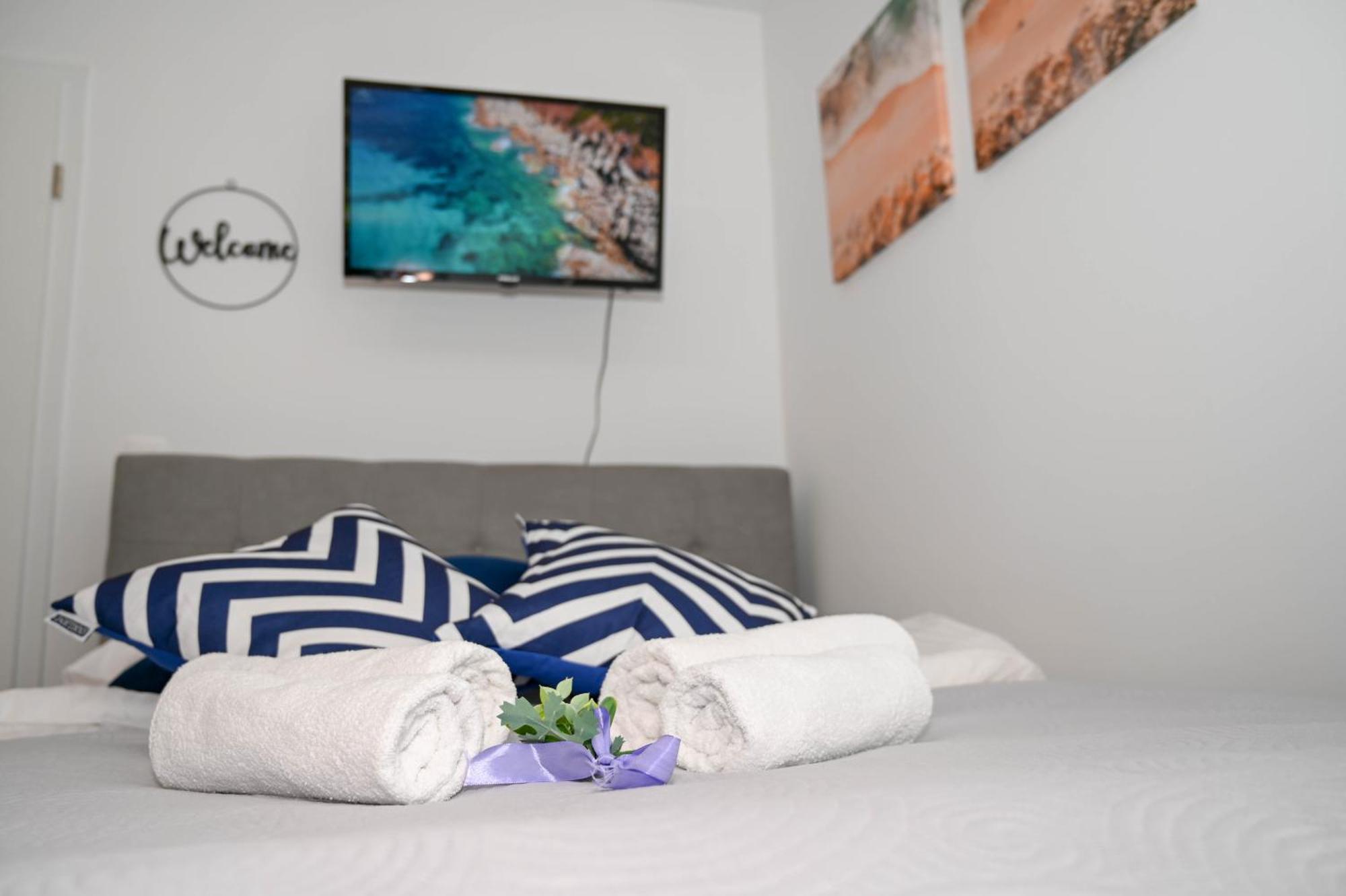 Blue Apartment With Free Parking Ljubljana Luaran gambar