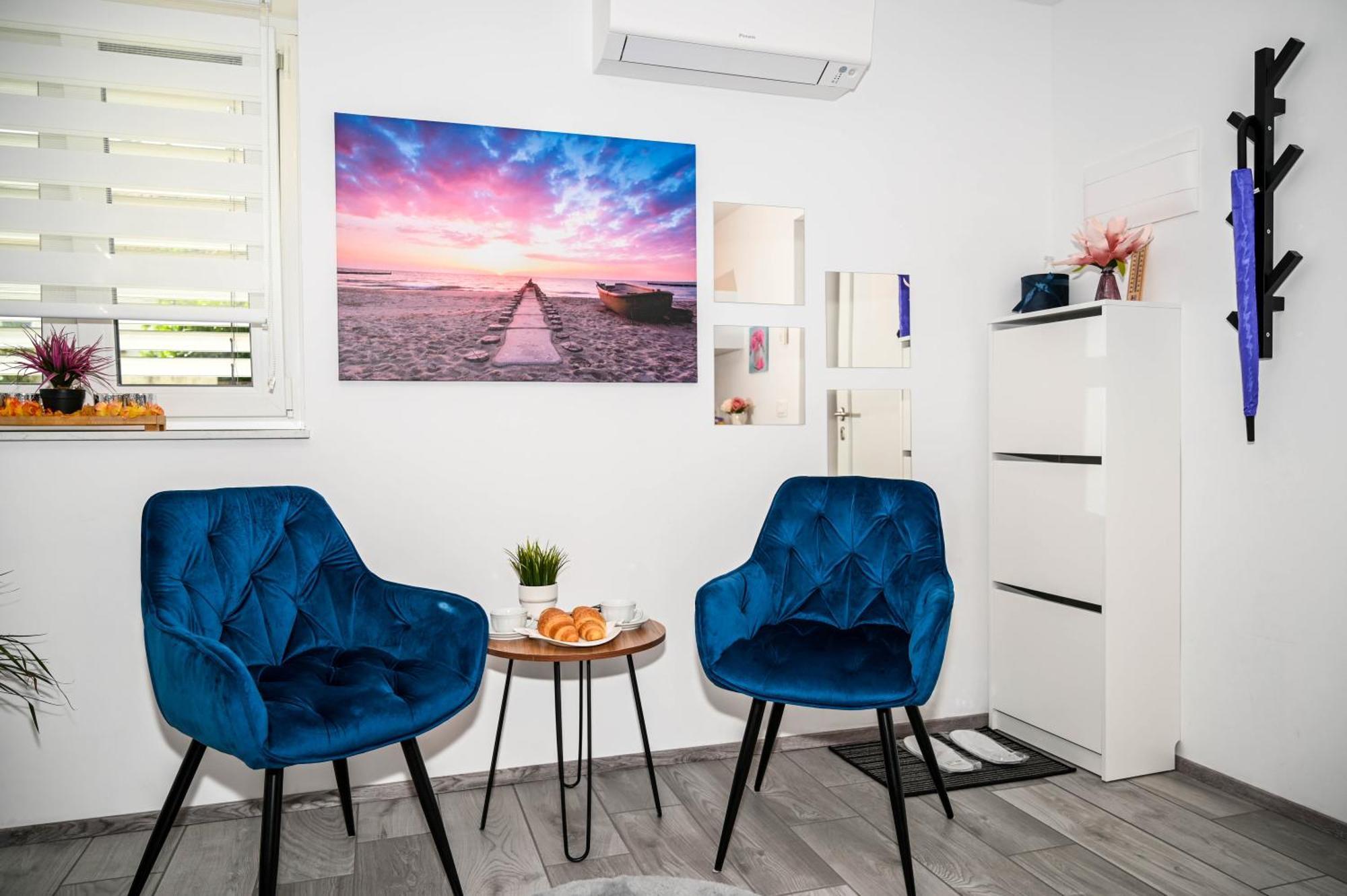 Blue Apartment With Free Parking Ljubljana Luaran gambar